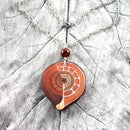 rotes Amulett mit Jaspis