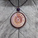 Kronenchakra-Amulett – violett bemalt | Mit Amethyst oder ohne Stein, handgefertigt