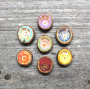 Amulett Wurzelchakra Naturlieb® – Astscheibe handbemalt, mit oder ohne Heilstein