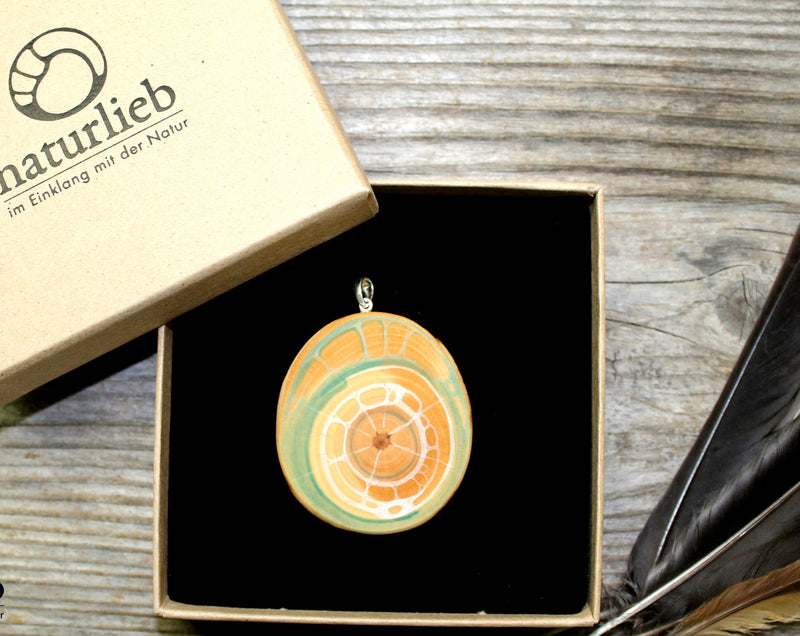 Amulett "Wurzelchakra" Holzschmuck