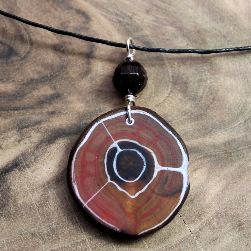 kleines Wurzelchkara Amulett