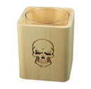 Diese schöne und duftende Dekoration aus Zirbenholz kann als Windlicht oder Raumbedufter verwendet werden. Der Duft der Zirbe reinigt die Luft hilft bei Schlafproblemen. Echte Hnadwerkskunst aus Tirol. Regional, nachhaltig und in hoher Qualität hergestellt. Zirbelkiefer, Arve oder Zirbenholz als Windlicht oder Teelichthalter mit einem Totenkopf. Dekoration für Halloween, Gruselige Dekoration